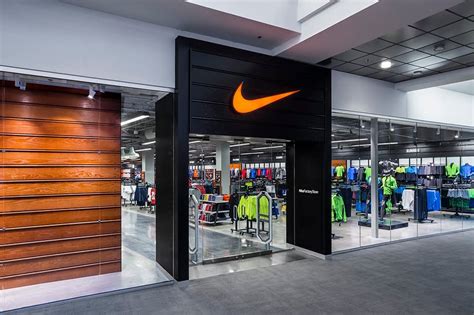 goedkope nike rugtassen|Nike Factory Stores.